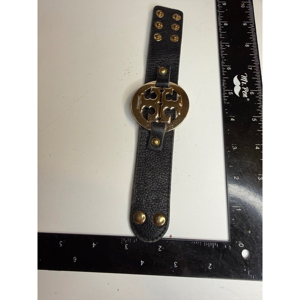 Tory Burch Black Pebbled Leather Logo Cuff Bracelet Gold Tone Medallion Snaps - Picture 2 of 3